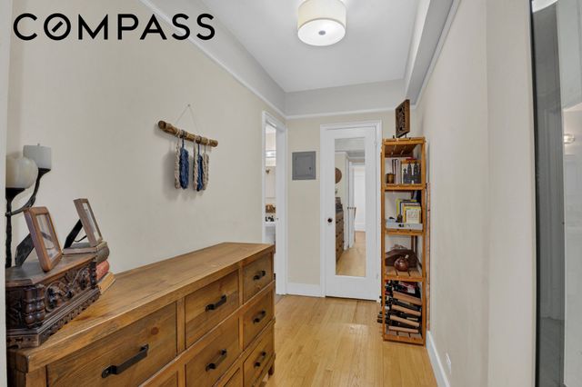 160 Cabrini Blvd Apt 105, New York City, NY 10033