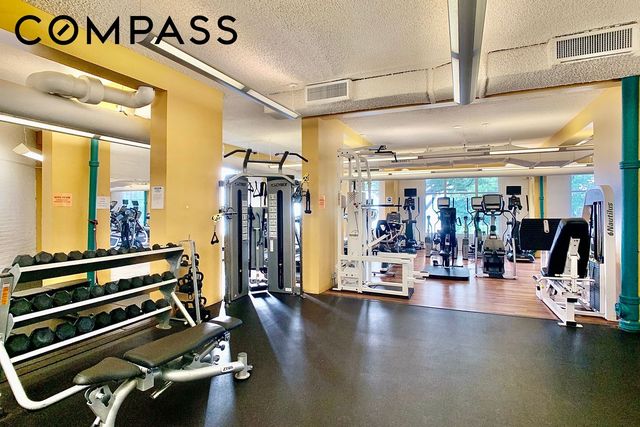 160 Cabrini Blvd Apt 105, New York City, NY 10033