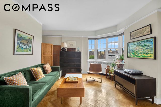 160 Cabrini Blvd Apt 105, New York City, NY 10033