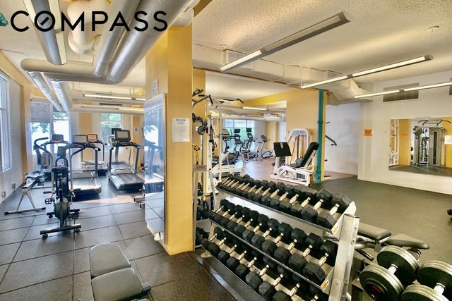160 Cabrini Blvd Apt 105, New York City, NY 10033