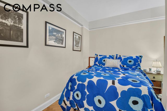 160 Cabrini Blvd Apt 105, New York City, NY 10033