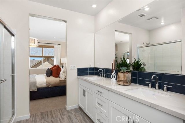 7022 Solara Way, Westminster, CA 92683