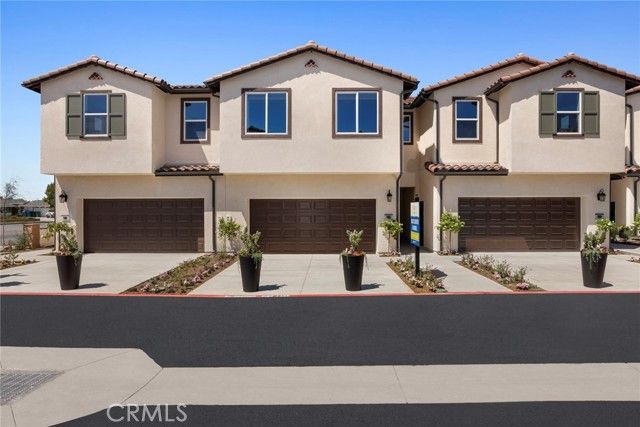 7022 Solara Way, Westminster, CA 92683