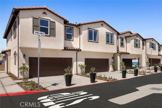 7022 Solara Way, Westminster, CA 92683