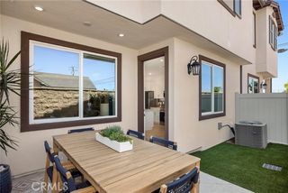 7022 Solara Way, Westminster, CA 92683