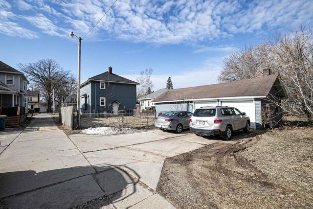 882 KELLOGG STREET, Green Bay, WI 54303