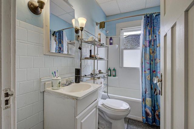 882 KELLOGG STREET, Green Bay, WI 54303