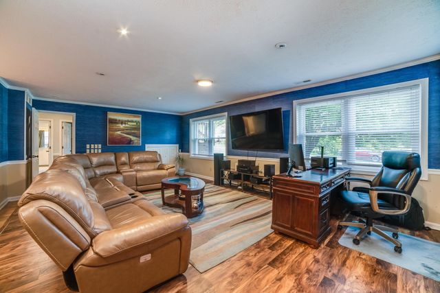 928 BROADVIEW DR, Harrisonburg, VA 22802