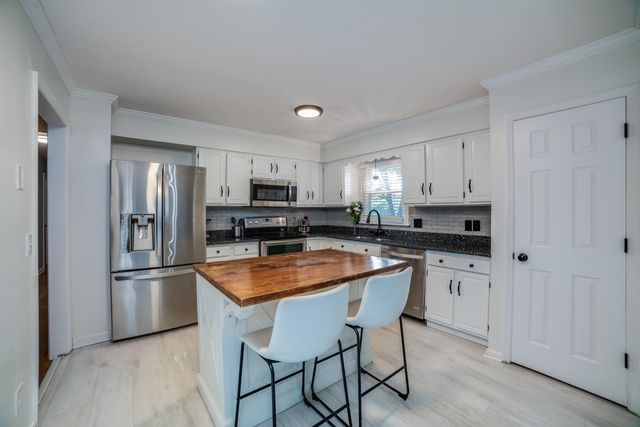 928 BROADVIEW DR, Harrisonburg, VA 22802