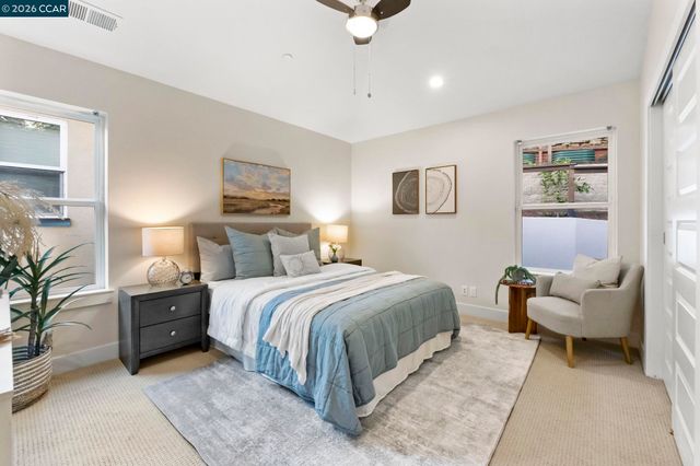 6165 Doncaster Pl, Oakland, CA 94611