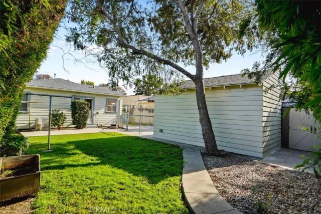 249 W Santa Anita, Burbank, CA 91502
