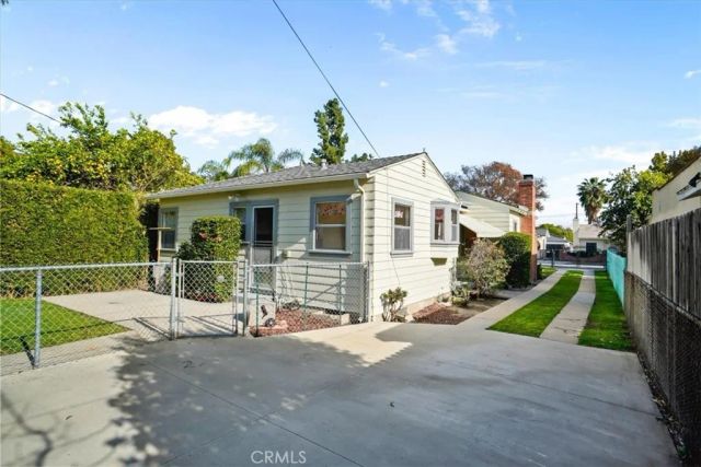 249 W Santa Anita, Burbank, CA 91502