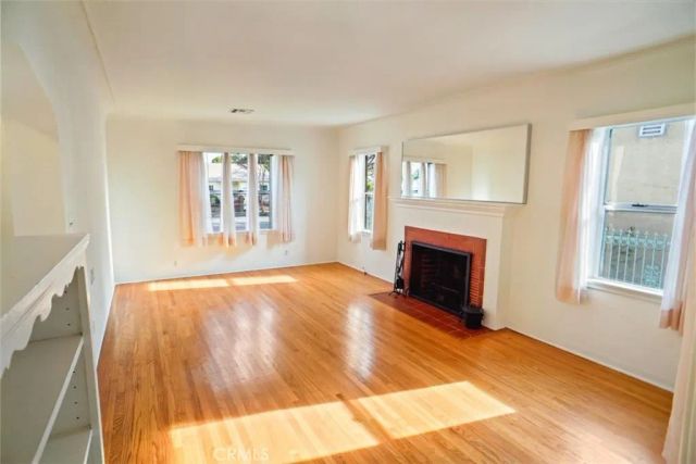 249 W Santa Anita, Burbank, CA 91502