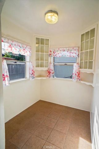 249 W Santa Anita, Burbank, CA 91502