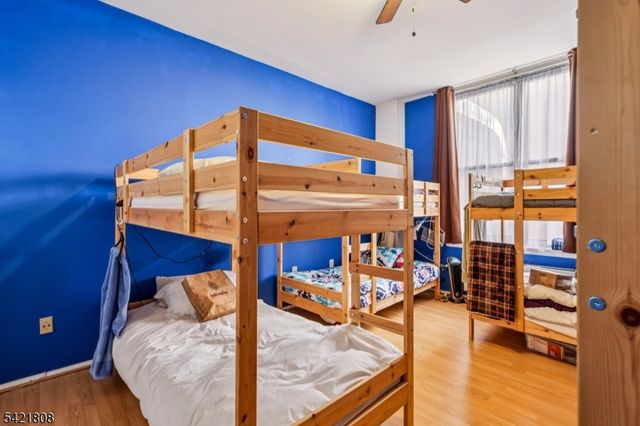 111 Mulberry St 2-V, Newark City, NJ 07102