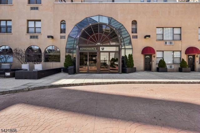 111 Mulberry St 2-V, Newark City, NJ 07102