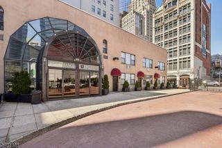 111 Mulberry St 2-V, Newark City, NJ 07102