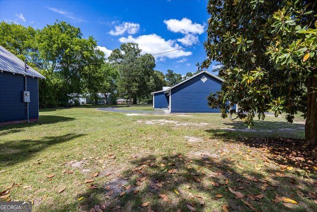 221 Gray Highway, Gordon, GA 31031