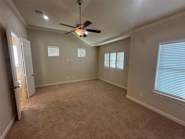 2021 Fannin Station, Houston, TX 77045