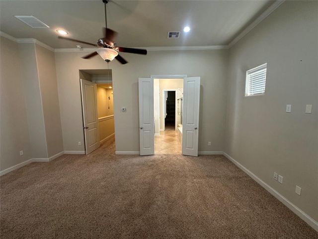 2021 Fannin Station, Houston, TX 77045