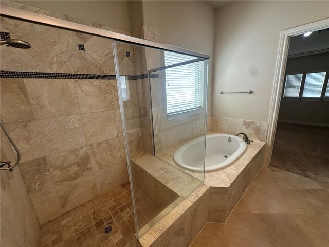 2021 Fannin Station, Houston, TX 77045