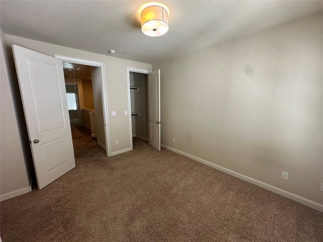 2021 Fannin Station, Houston, TX 77045