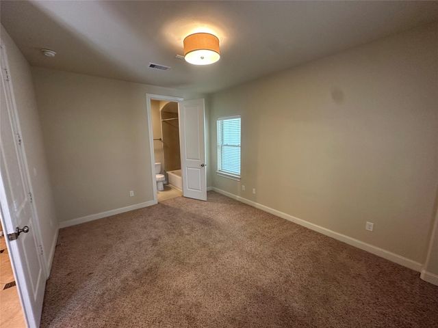 2021 Fannin Station, Houston, TX 77045