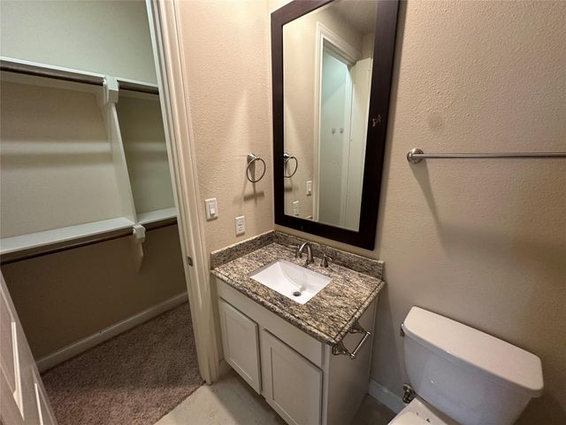 2021 Fannin Station, Houston, TX 77045