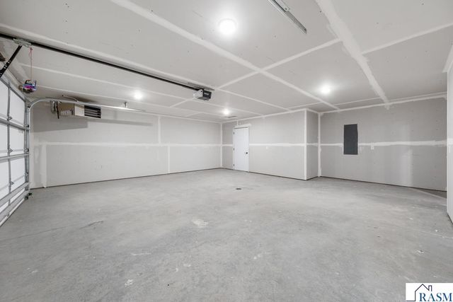 202 E Connie Lane, Eagle Lake, MN 56024