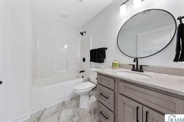 202 E Connie Lane, Eagle Lake, MN 56024