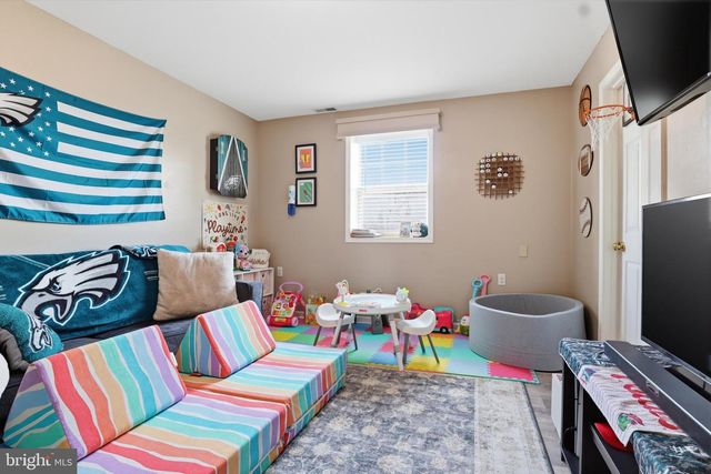 1915 WYATT CIR, Dover, PA 17315