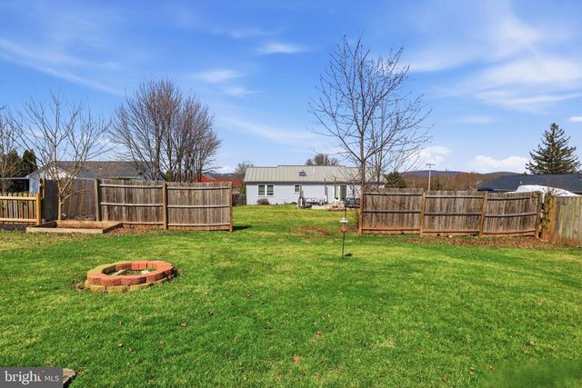 1915 WYATT CIR, Dover, PA 17315