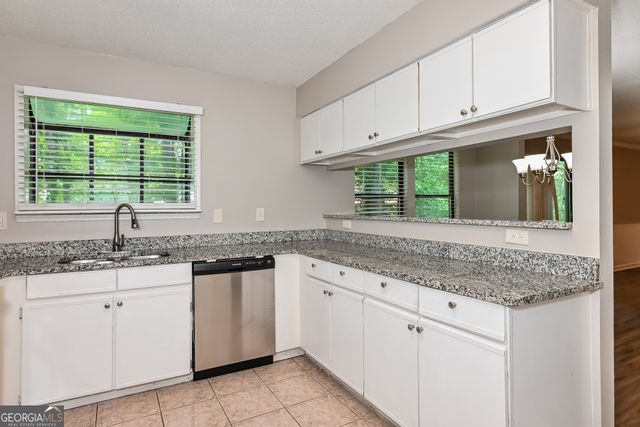 1618 Golf Overlook, Stone Mountain, GA 30088