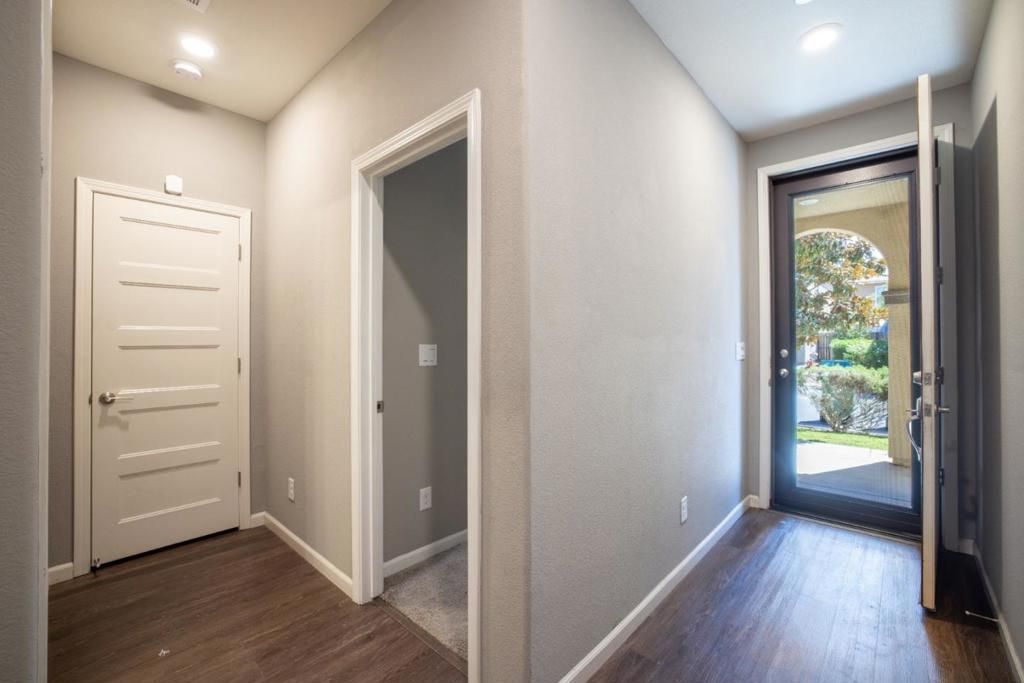 Image 25 of property listing at Address unavailable.