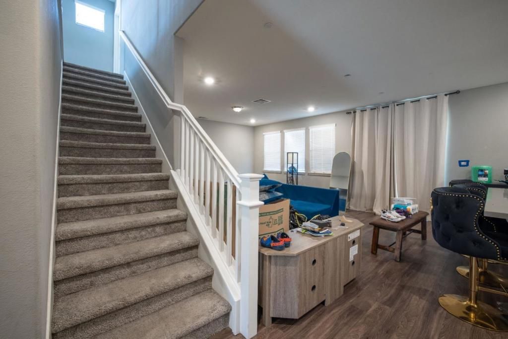 Image 30 of property listing at Address unavailable.