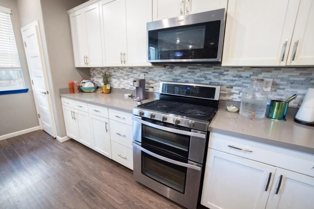 Image 33 of property listing at Address unavailable.