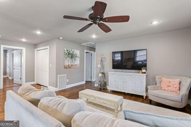 852 Frances Drive SE, Smyrna, GA 30080