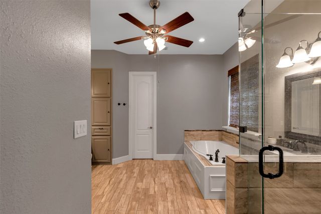 8406 Bridgewater Drive, Rowlett, TX 75088