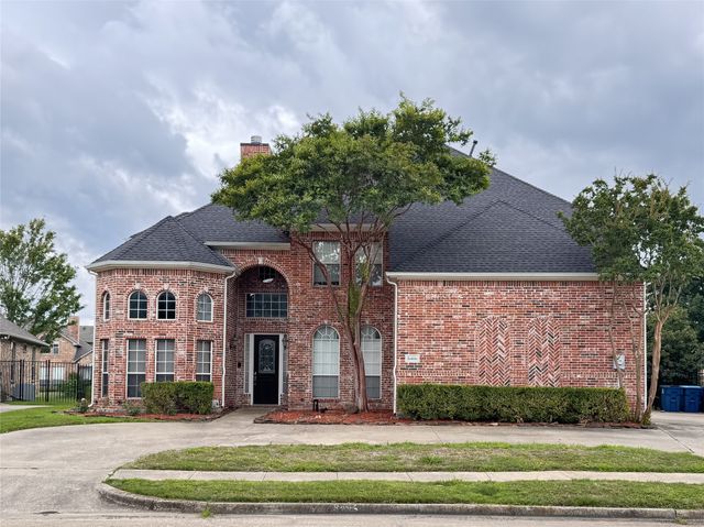 8406 Bridgewater Drive, Rowlett, TX 75088