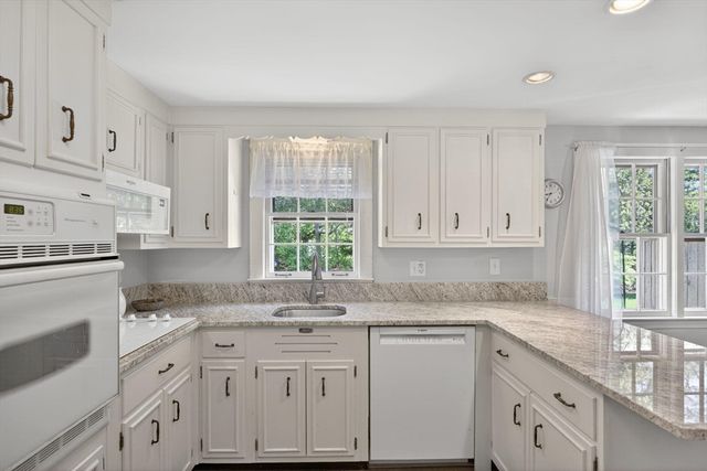 35 Joe Lincoln Rd, Harwich, MA 02671