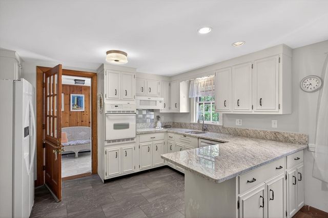 35 Joe Lincoln Rd, Harwich, MA 02671