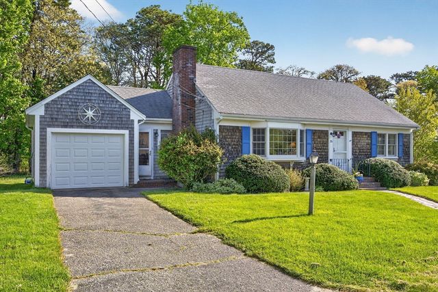 35 Joe Lincoln Rd, Harwich, MA 02671