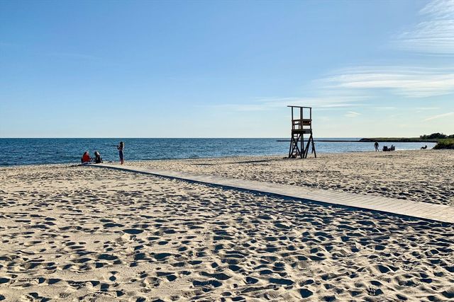35 Joe Lincoln Rd, Harwich, MA 02671