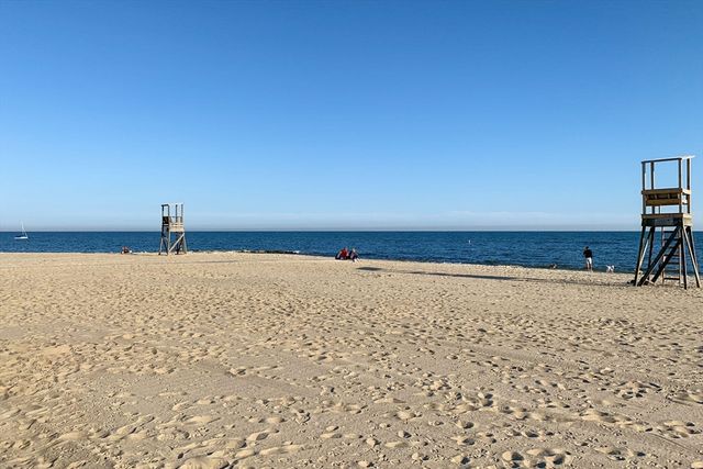 35 Joe Lincoln Rd, Harwich, MA 02671