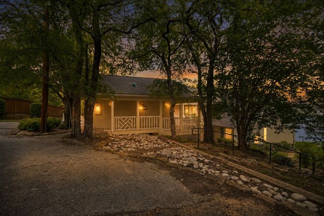 8960 Dickson Road, Fort Worth, TX 76179