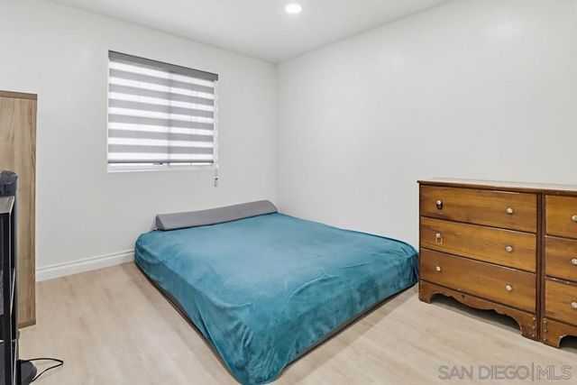 5436 Division St, San Diego, CA 92114