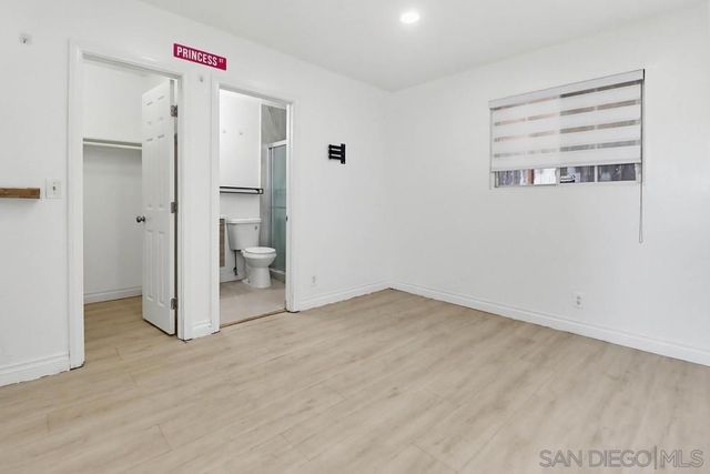 5436 Division St, San Diego, CA 92114