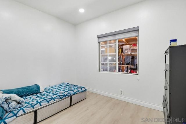 5436 Division St, San Diego, CA 92114
