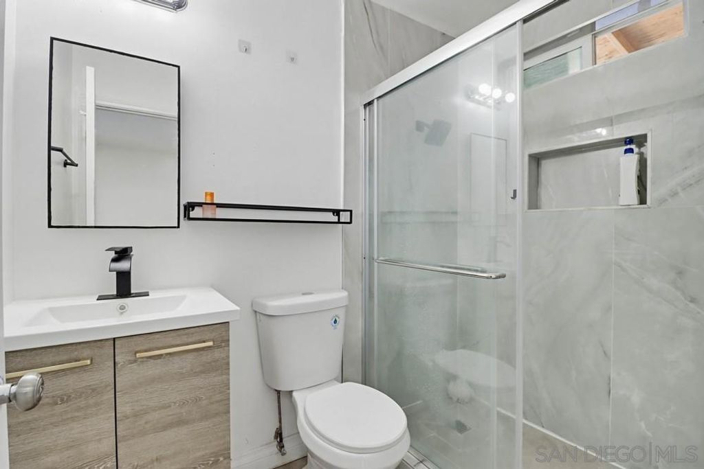 Image 21 of property listing at 5436 Division St, San Diego, CA 92114