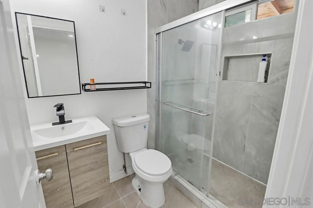 Image 22 of property listing at 5436 Division St, San Diego, CA 92114